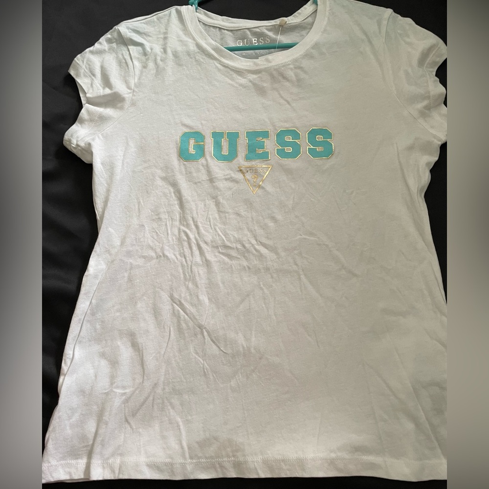 GUESS brand t-shirt-size XL. NWT
